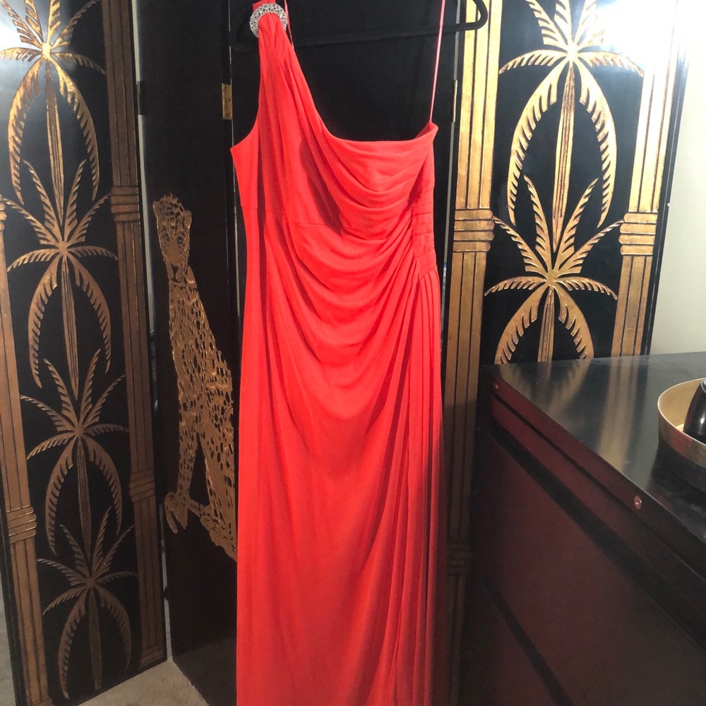 Red Cold Shoulder Gown- Size 14W